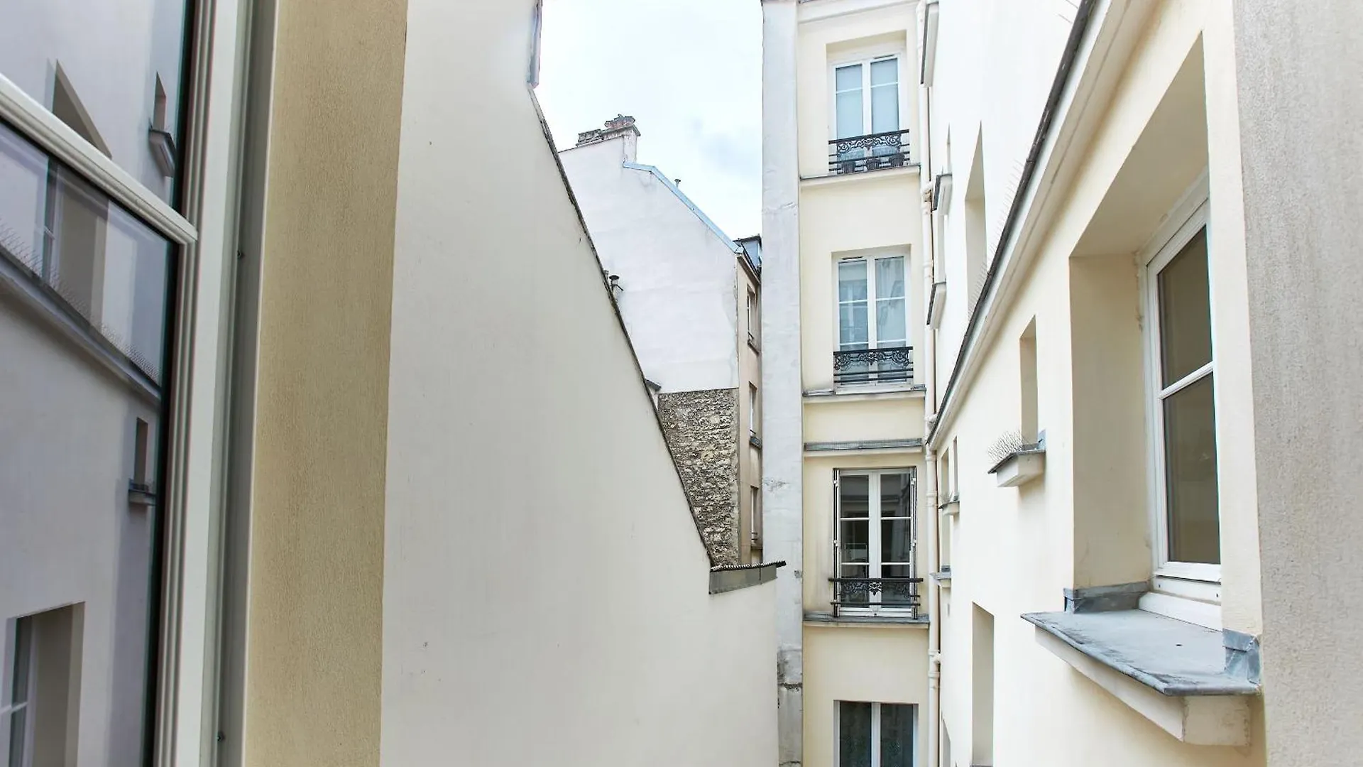 Montmartre & Rue Durantin - 1br - Cityapartmentstay Apartment